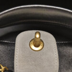 Chanel Quilted Lambskin CC Shoulder Bag (Шанель) — фото 13