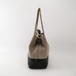 Chanel Quilted Lambskin CC Shoulder Bag (Шанель) — фото 2