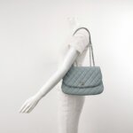 Chanel Quilted Lambskin CC Shoulder Bag (Шанель) — фото 2