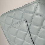 Chanel Quilted Lambskin CC Shoulder Bag (Шанель) — фото 21