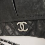 Chanel Quilted Calfskin CC Shoulder Bag (Шанель) — фото 17