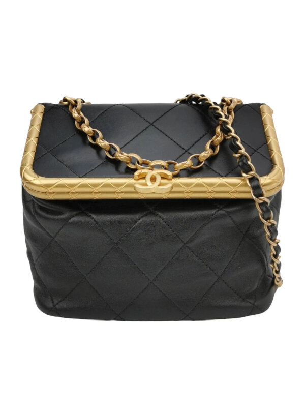 Chanel Kiss Lock