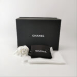 Chanel Quilted Calfskin Shoulder Bag (Шанель) — фото 9