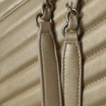 Chanel Quilted Lambskin CC Shoulder Bag (Шанель) — фото 11