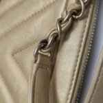Chanel Quilted Lambskin CC Shoulder Bag (Шанель) — фото 12