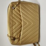 Chanel Quilted Lambskin CC Shoulder Bag (Шанель) — фото 21