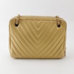 Chanel Quilted Lambskin CC Shoulder Bag (Шанель) — фото 5