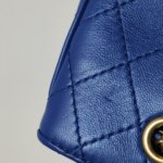Chanel Quilted Lambskin CC Crossbody (Шанель) — фото 19