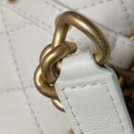 Chanel Quilted Waxed Calfskin CC Crossbody (Шанель) — фото 11