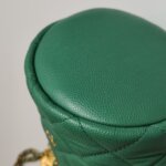 Chanel Quilted Calfskin CC Crossbody (Шанель) — фото 17