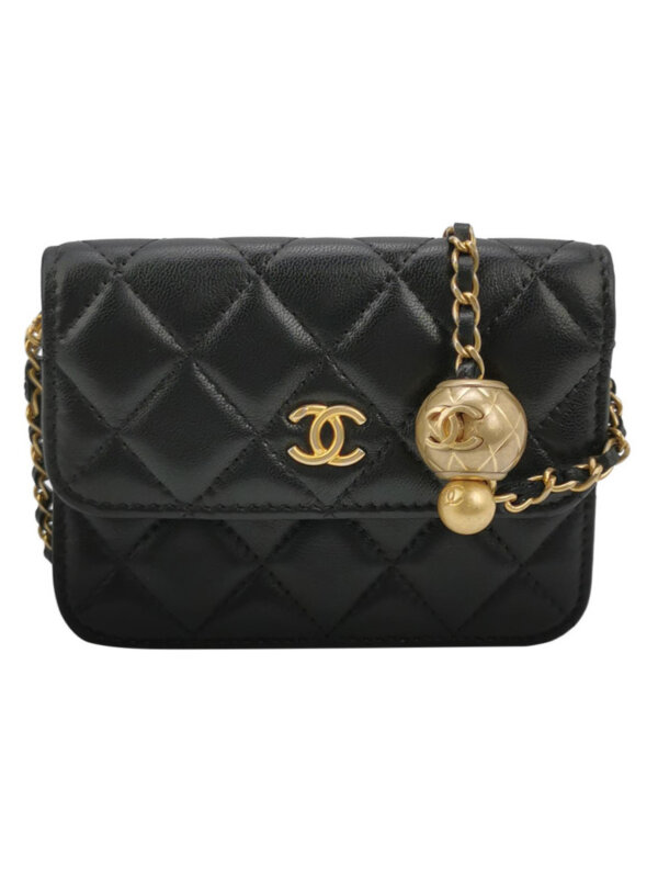 Chanel Quilted Lambskin CC Shoulder Bag (Шанель)