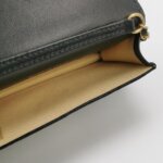 Chanel Quilted Lambskin CC Shoulder Bag (Шанель) — фото 7