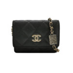 Chanel Quilted Calfskin CC Crossbody (Шанель) — миниатюра 1