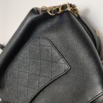 Chanel Quilted Calfskin CC Backpack (Шанель) — фото 22