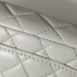 Chanel Quilted Lambskin CC Shoulder Bag (Шанель) — фото 19