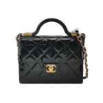 Chanel Quilted Patent CC Crossbody (Шанель) — миниатюра 1