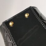 Chanel Quilted Patent CC Crossbody (Шанель) — фото 14