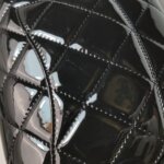 Chanel Quilted Patent CC Crossbody (Шанель) — фото 18