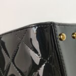 Chanel Quilted Patent CC Crossbody (Шанель) — фото 25