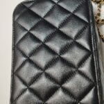 Chanel Quilted Lambskin CC Crossbody (Шанель) — фото 24