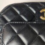 Chanel Quilted Lambskin CC Shoulder Bag (Шанель) — фото 16