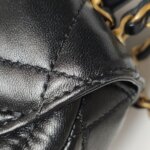 Chanel Quilted Lambskin CC Shoulder Bag (Шанель) — фото 18