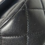 Chanel Quilted Lambskin CC Shoulder Bag (Шанель) — фото 21