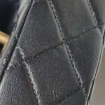 Chanel Quilted Lambskin CC Shoulder Bag (Шанель) — фото 22