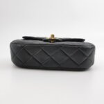 Chanel Quilted Lambskin CC Shoulder Bag (Шанель) — фото 6