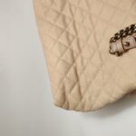 Chanel Quilted Calfskin CC Shoulder Bag (Шанель) — фото 25
