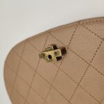 Chanel Lambskin CC Crossbody (Шанель) — фото 17