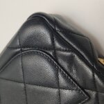 Chanel Quilted Calfskin CC Crossbody (Шанель) — фото 25