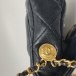 Chanel Quilted Calfskin CC Crossbody (Шанель) — фото 26