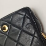 Chanel Quilted Calfskin CC Crossbody (Шанель) — фото 27