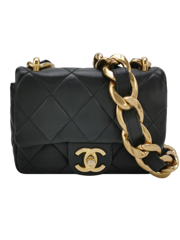 Chanel Quilted Lambskin CC Shoulder Bag (Шанель)