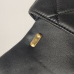 Chanel Quilted Lambskin CC Shoulder Bag (Шанель) — фото 16