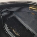 Chanel Quilted Lambskin CC Shoulder Bag (Шанель) — фото 9