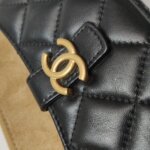 Chanel Quilted Lambskin CC Crossbody (Шанель) — фото 11
