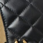 Chanel Quilted Lambskin CC Crossbody (Шанель) — фото 18