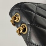 Chanel Quilted Lambskin CC Crossbody (Шанель) — фото 13
