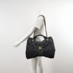 Chanel Quilted Canvas CC Shoulder Bag (Шанель) — фото 2