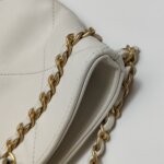 Chanel Quilted Calfskin CC Shoulder Bag (Шанель) — фото 32