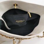 Chanel Quilted Calfskin CC Shoulder Bag (Шанель) — фото 8