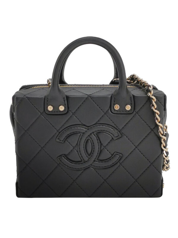 Chanel Quilted Calfskin CC Crossbody (Шанель)