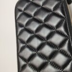 Chanel Quilted Lambskin CC Crossbody (Шанель) — фото 18