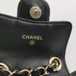 Chanel Quilted Lambskin CC Belt Bag (Шанель) — фото 8