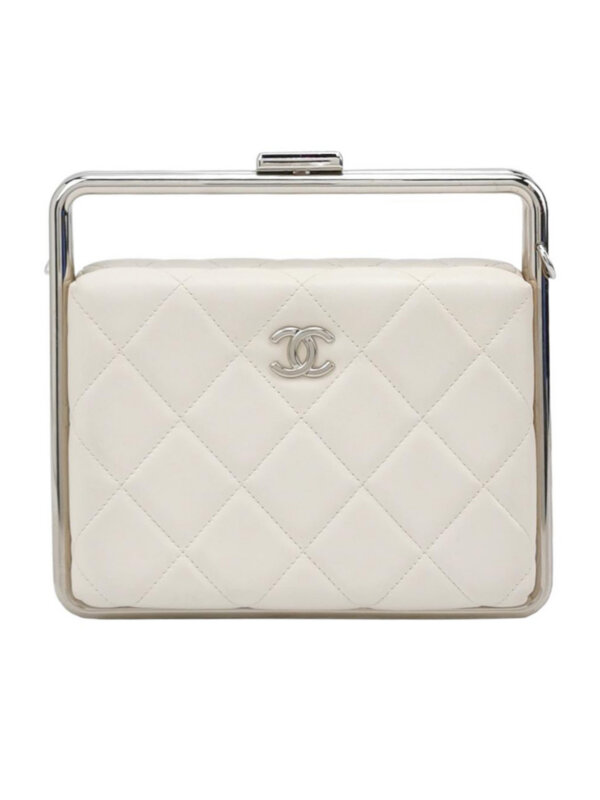 Chanel Quilted Lambskin CC Handbag (Шанель)