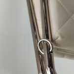Chanel Quilted Lambskin CC Handbag (Шанель) — фото 12