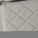 Chanel Quilted Lambskin CC Handbag (Шанель) — фото 18