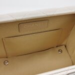 Chanel Quilted Lambskin CC Handbag (Шанель) — фото 8